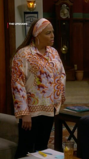 Khali Daniya-Renee Spraggins Instagram - My Fav Scene Partner ⭐️ She’s a cool mom on AND off screen too fyi ! 

KEEP STREAMING SEASON 5 OF THE UPSHAWS ONLY ON NETFLIX !