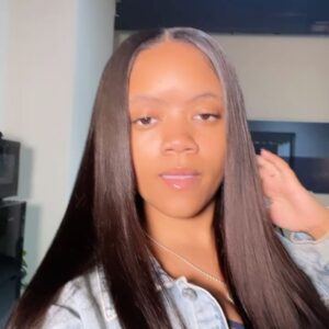 Khali Daniya-Renee Spraggins Instagram - we love a good middle part buss down 💕 .