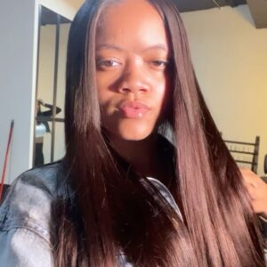 Khali Daniya-Renee Spraggins Instagram - we love a good middle part buss down 💕 .
