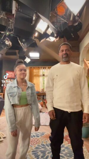 Khali Daniya-Renee Spraggins Instagram - I love my job😂😂😂😂😂