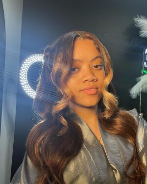Khali Daniya-Renee Spraggins Instagram - turned 18 today but i been lit ! ITS MY BIRTHDAY 
#18