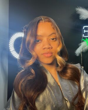 Khali Daniya-Renee Spraggins Instagram - turned 18 today but i been lit ! ITS MY BIRTHDAY 
#18