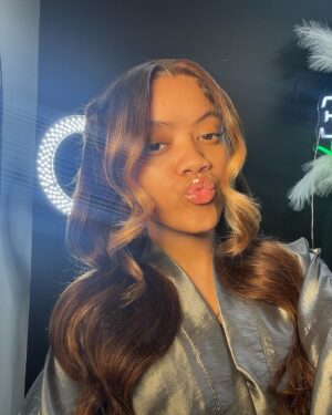 Khali Daniya-Renee Spraggins Instagram - turned 18 today but i been lit ! ITS MY BIRTHDAY 
#18