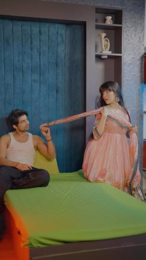 KhanZaadi Instagram - “How could you not double tap this?” 😂😍

#MeraSaaya #AbhishekKumar #khanzaadi 
@sachetparamparaofficial @sachettandonofficial
@paramparatandonofficial