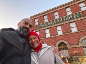 Khary Payton Instagram - 2 years ago today, I got to show mom around the old office space. #twd #twdfamily #thewalkingdead