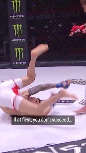 Khasan Magomedsharipov Instagram - Imanari 𝙙𝙚𝙛𝙡𝙚𝙘𝙩𝙚𝙙! 🚫

@Khasan_Magomedsharipov is a machine on the ground! 🤼‍♂️

Catch his bout LIVE on the Bellator YouTube channel on Saturday, February 25th.
#Bellator291