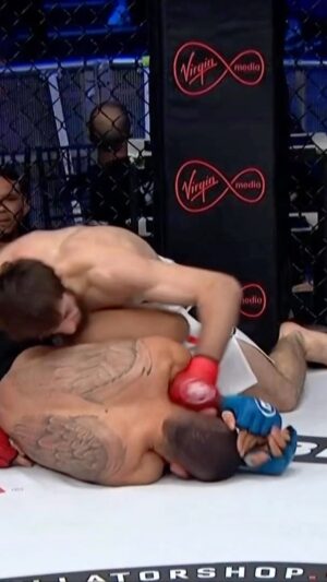 Khasan Magomedsharipov Instagram - Take a bow. 𝗥𝗲𝗹𝗲𝗻𝘁𝗹𝗲𝘀𝘀 finish from @khasan_magomedsharipov 🔥

📺 #Bellator291 @monsterenergy Prelims LIVE on YouTube.