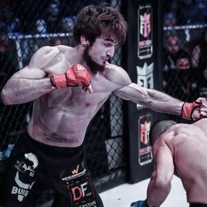Khasan Magomedsharipov Instagram - I don't care where, just tell me the name and the time @bellatormma 
@aliabdelaziz000 @rizvan_magomedov