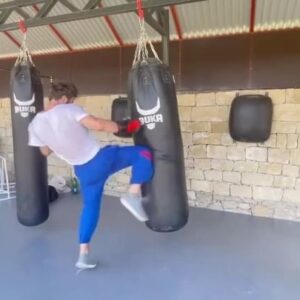 Khasan Magomedsharipov Instagram - @bukaboxing 🥊🥊
@magomedov_tiger @mega_maga_offical_