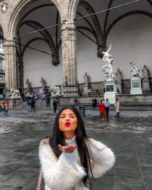 Khiara Italia Instagram - Arrivederci, Firenze! ❤️•11/02/2019•❤️
.
.
#firenze #italia #travel #love #moments #vacanza #winter #lookoftheday #ootd #winteroutfit