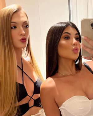 Khiara Italia Instagram - BC DUMP
🦋🐚🧡🌞✨