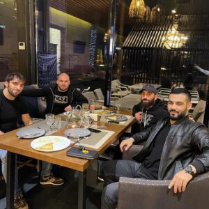 Khusein Khaliev Instagram - Тёплый приём братьев в ресторане Dendrarium
