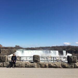 Ki Hong Lee Instagram - When everyone’s at #coachella2018 but u go chasin’ waterfalls #niagarafalls #tlc 📷: @hayochoi
