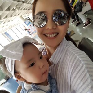 Ki Tae-young Instagram - 예쁜 모녀 올초 온가족 제주여행에서~♡
#로희 #lohee #기태영