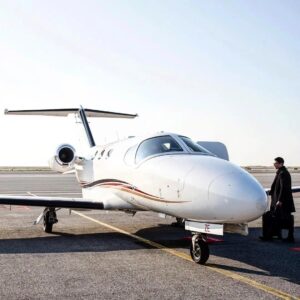 Kian Barazandeh Instagram - 👑 𝐿𝒾𝒻𝑒𝓈𝓉𝓎𝓁𝑒
They want to fly first class, I want to own the Damn Plane. 🔝🦅💲🖤