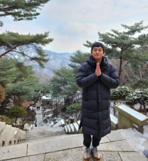 Kian84 Instagram - 북한산 승가사 왔다감.

궁예도 태어나기전인 고려시대
마애여래좌상. 보물 215호 .
