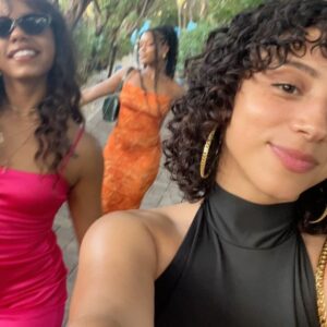 Kiana Madeira Instagram - We had such a beautiful sunset dinner at @joiabeach 🥰 Feet in the sand, absolutely delicious food and drinks, great conversation and God’s abundance surrounding us. There is something so healing about being by the ocean and the vibes on Joia Beach did not disappoint. Thank you for taking care of us 💜