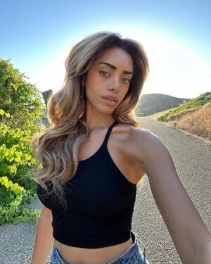 Kiara Barnes Instagram - #bts from my album shoot, “HOME”. OUT NOW ON ALL PLATFORMS. Thank you THANK YOU!! To everyone who listened and shared🥹🥹 This album took me just about a year to complete. I invested a lot of time and love into writing these songs, and to share it with the world was definitely a little nerve-racking! I’m so grateful for all those who’ve listened and showed love, you have no idea what it means… to finally be releasing music under my actual name and coming into a season where I love ME and want to celebrate ME… no longer playing small, but blossoming into who I AM… feels so damn good🤍🕊️🫶🏽 THANK YOU, from the bottom of my heart. #HOME.