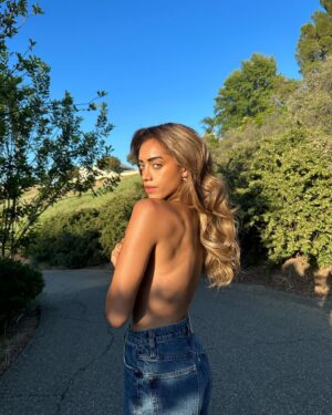 Kiara Barnes Instagram - #bts from my album shoot, “HOME”. OUT NOW ON ALL PLATFORMS. Thank you THANK YOU!! To everyone who listened and shared🥹🥹 This album took me just about a year to complete. I invested a lot of time and love into writing these songs, and to share it with the world was definitely a little nerve-racking! I’m so grateful for all those who’ve listened and showed love, you have no idea what it means… to finally be releasing music under my actual name and coming into a season where I love ME and want to celebrate ME… no longer playing small, but blossoming into who I AM… feels so damn good🤍🕊️🫶🏽 THANK YOU, from the bottom of my heart. #HOME.