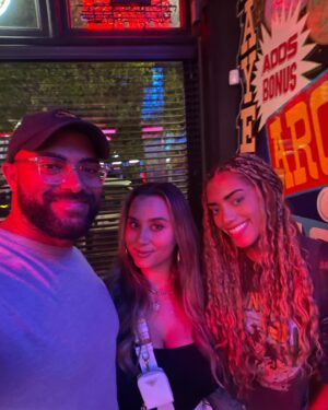 Kiara Barnes Instagram - Closing out summer with a lil camera roll recap🌞 got to see a lot of special folks this month and binged #TSITP… don’t even get me started 😅😂