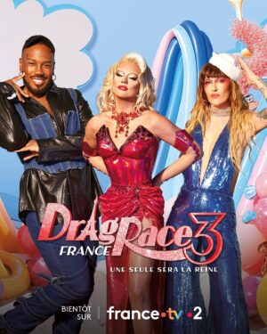 Kiddy Smile Instagram - Nicky, Daphné et Kiddy sont de retour ! 😍😍😍 
Avec leur bienveillance, leurs conseils mais surtout leurs jeux de mots et leurs looks LÉ-GEN-DAIRES ! 
Vous les inondez d’amour ? 🫶

Drag Race France saison 3, c’est très bientôt sur la plateforme france.tv et sur France 2 🏁
