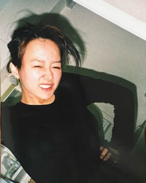 Kiki Sukezane Instagram - 2023年もあと２日か〜

舞台と映画とタコ焼きの2023年でした

Two more days to 2024!
so fast

#filmphoto
photo by @maja_suck