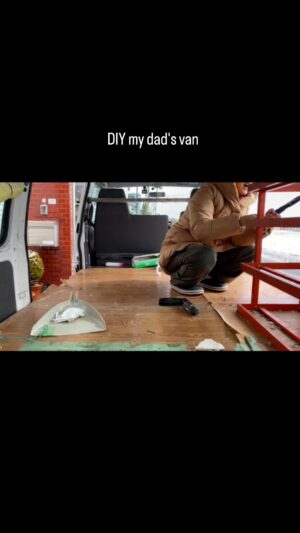 Kiki Sukezane Instagram - DIY my Dad's van.

父のマツダボンゴをDIY

春からもっと本格的に作りたい

#diy #憧れの #車中泊 
#旅　したい