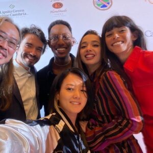 Kiki Sukezane Instagram - We had Bashira screening at @buffalointernationalfilm festival.

It was great seeing them all.
@lilmitz_ 
@emmasofiacaymares 
@liampadraic 
@bboyinc 
@nicksonfongegg 

バッファロー国際映画祭で
5年前に撮影した映画が放映されるという事で　行ってきました。
久々に皆んなに会えて楽しかった。