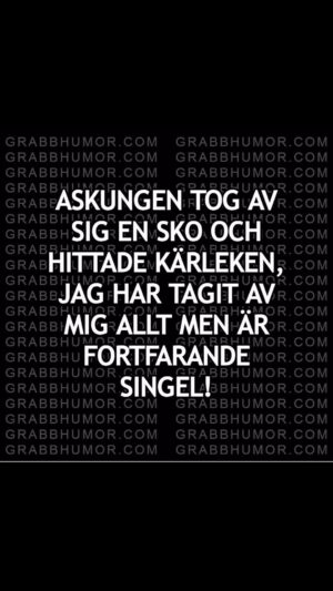 Kikki Danielsson Instagram - NÄ, jag går Inte runt utan kläder! Jag har faktiskt insett, att OM jag skulle göra det, skulle jag Genast bli uppmanad att:”Klä på dig!!” Men det känns Ändå lite Surt att erkänna, att Förälskelsens tåg lämnade stationen för länge sen😳😓