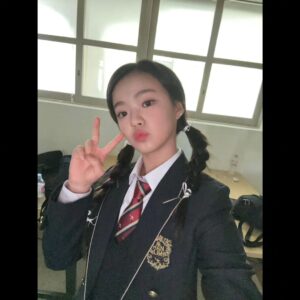 Kim Bo-min Instagram - 💜