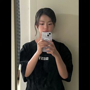 Kim Bo-min Instagram - 💜