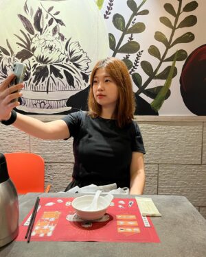 Kim Cho-yeop Instagram - 올해 생일은 홍콩에서
1일3딤섬으로 기념... 대만족..