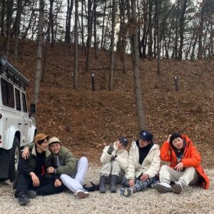 Kim Dae-myung Instagram - 드디어 오늘! 내 친구들이랑 조금 이따 9시에만나요~!! #슬기로운의사생활시즌2 😊😉🥰🙂😆