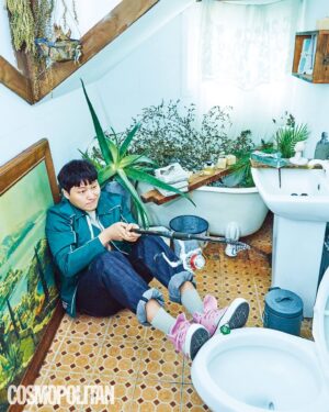 Kim Dae-myung Instagram - #슬기로운의사생활 곧 만나요😊
@cosmopolitankorea 5월