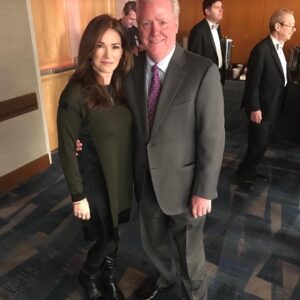 Kim Delaney Instagram - #thankyou for the #honor and an #inspiring day with the #NYPD @nypd @nypdholynamesociety #commissioneroneill #deputycommissioner Ganley, #detectives Desmond Stokes, @realjosephayala, Erik Gonzalez @erikg25 with #edhenry 🙏🍀