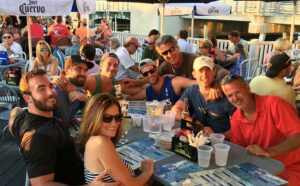Kim Delaney Instagram - #summer #family 💚