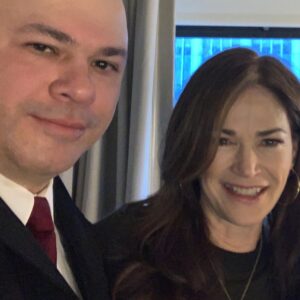 Kim Delaney Instagram - #thankyou for the #honor and an #inspiring day with the #NYPD @nypd @nypdholynamesociety #commissioneroneill #deputycommissioner Ganley, #detectives Desmond Stokes, @realjosephayala, Erik Gonzalez @erikg25 with #edhenry 🙏🍀