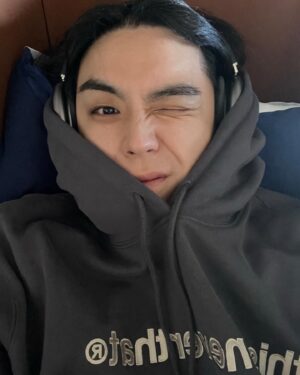 Kim Do-hoon Instagram - <지구마불 세계여행2> 시작🛫
.
.
.
우주비행을 위하여!!
고막주의..누구를 위한 경보기인가..🫨