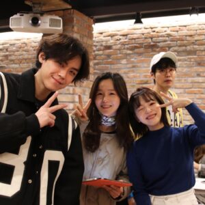 Kim Do-hoon Instagram - 뮤지컬 <유미의 세포들> 쇼케이스✨
.
.
.
뮤배(뮤지컬 배우) 2일차🤭 
성장하자🥹