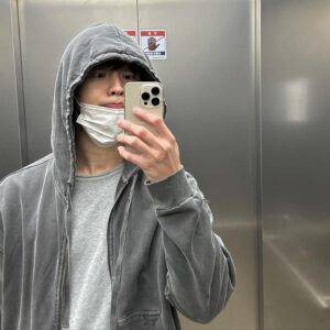 Kim Do-wan Instagram - 