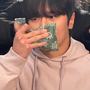 Kim Do-wan Instagram - 이두나