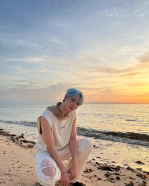 Kim Dong-han Instagram - 🌅🌅