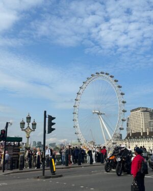 Kim Dong-han Instagram - London big ben☀️