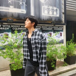 Kim Dong-jun Instagram - 👋