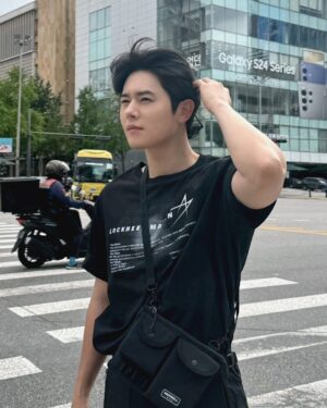 Kim Dong-jun Instagram - 내일 팬미팅 기대 돼 😃