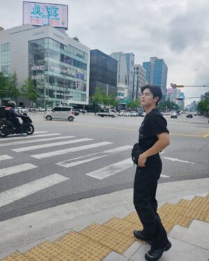 Kim Dong-jun Instagram - 내일 팬미팅 기대 돼 😃