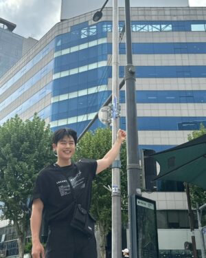 Kim Dong-jun Instagram - 내일 팬미팅 기대 돼 😃
