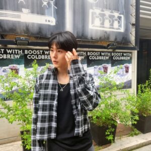 Kim Dong-jun Instagram - 👋