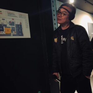 Kim Eui-sung Instagram - 그남자의 한대 패고싶은 앞모습 #서울의봄무대인사 #서울의봄
