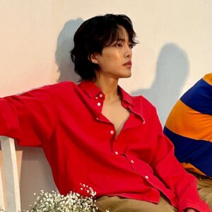 Kim Gun-woo Instagram - 뮤지컬 빠리빵집 ~ 6월 25일✅ B컷!